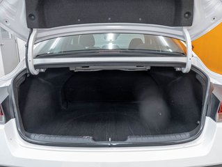 2024 Hyundai Elantra in St-Jérôme, Quebec - 27 - w320h240px