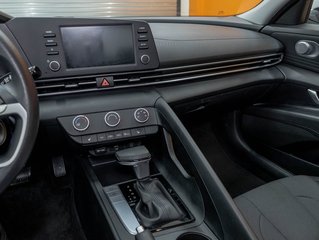 2024 Hyundai Elantra in St-Jérôme, Quebec - 18 - w320h240px