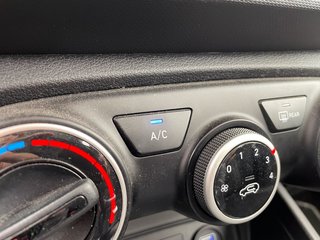 2021 Hyundai Venue in St-Jérôme, Quebec - 12 - w320h240px