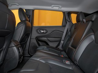 2021 Jeep Cherokee in St-Jérôme, Quebec - 29 - w320h240px