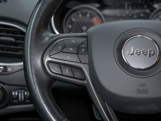 2021 Jeep Cherokee in St-Jérôme, Quebec - 14 - w320h240px