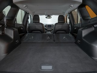 2021 Jeep Cherokee in St-Jérôme, Quebec - 32 - w320h240px