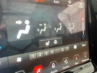 2018 Jeep Compass in St-Jérôme, Quebec - 14 - w320h240px