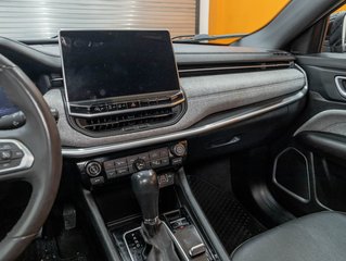 Jeep Compass  2023 à St-Jérôme, Québec - 21 - w320h240px