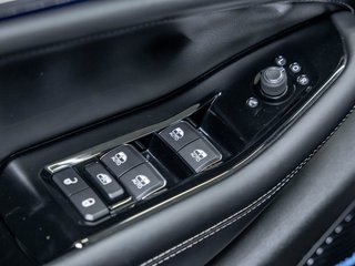 Jeep Grand Cherokee 4xe  2023 à St-Jérôme, Québec - 33 - w320h240px