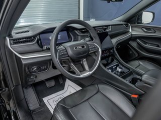 Jeep Grand Cherokee L  2024 à St-Jérôme, Québec - 2 - w320h240px