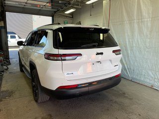 Jeep Grand Cherokee L  2024 à St-Jérôme, Québec - 8 - w320h240px