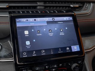 2022 Jeep Grand Cherokee in St-Jérôme, Quebec - 18 - w320h240px