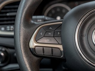 2016 Jeep Renegade in St-Jérôme, Quebec - 14 - w320h240px