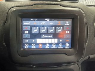 Jeep Renegade  2019 à St-Jérôme, Québec - 16 - w320h240px