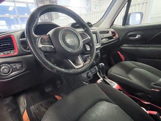 Jeep Renegade  2019 à St-Jérôme, Québec - 4 - w320h240px