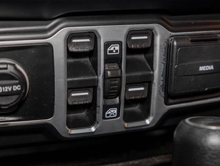 Jeep Wrangler Unlimited  2019 à St-Jérôme, Québec - 23 - w320h240px