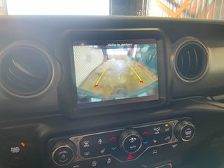 2021 Jeep Wrangler in St-Jérôme, Quebec - 13 - w320h240px