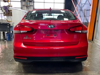 2018 Kia Forte in St-Jérôme, Quebec - 6 - w320h240px
