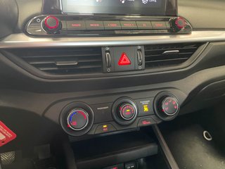 Kia Forte  2022 à St-Jérôme, Québec - 13 - w320h240px
