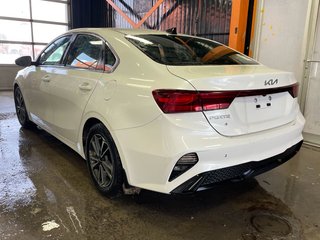 2023 Kia Forte in St-Jérôme, Quebec - 5 - w320h240px