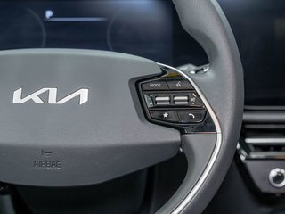 Kia Niro EV  2026 à St-Jérôme, Québec - 16 - w320h240px