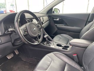 2017 Kia NIRO in St-Jérôme, Quebec - 5 - w320h240px