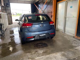 Kia Rio  2021 à St-Jérôme, Québec - 5 - w320h240px