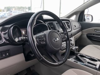 2020 Kia Sedona in St-Jérôme, Quebec - 4 - w320h240px