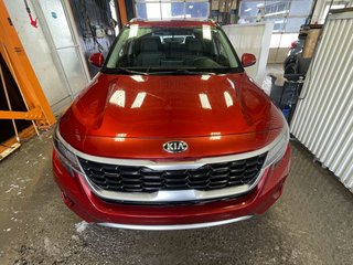 2021 Kia Seltos in St-Jérôme, Quebec - 4 - w320h240px
