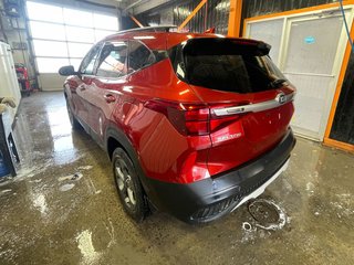 2021 Kia Seltos in St-Jérôme, Quebec - 5 - w320h240px