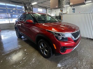 2021 Kia Seltos in St-Jérôme, Quebec - 9 - w320h240px