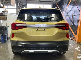 Kia Seltos  2023 à St-Jérôme, Québec - 6 - w320h240px