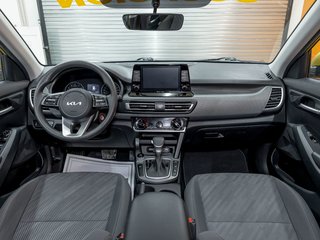 Kia Seltos  2023 à St-Jérôme, Québec - 11 - w320h240px