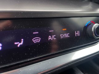 Kia Sportage Hybrid  2023 à St-Jérôme, Québec - 16 - w320h240px