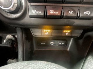 2020 Kia Sportage in St-Jérôme, Quebec - 10 - w320h240px