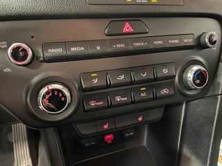 2020 Kia Sportage in St-Jérôme, Quebec - 14 - w320h240px