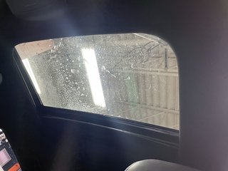 2018 Lincoln MKZ in St-Jérôme, Quebec - 3 - w320h240px