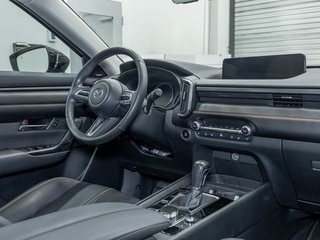 2024 Mazda CX-50 in St-Jérôme, Quebec - 28 - w320h240px