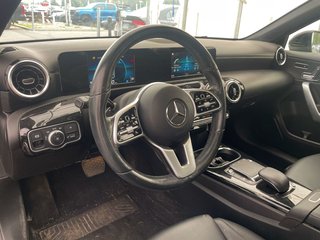 Mercedes-Benz A-Class  2020 à St-Jérôme, Québec - 3 - w320h240px