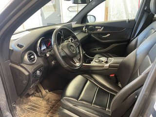 Mercedes-Benz GLC  2018 à St-Jérôme, Québec - 5 - w320h240px