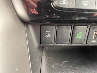 Mitsubishi Eclipse Cross  2023 à St-Jérôme, Québec - 13 - w320h240px