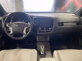 Mitsubishi OUTLANDER PHEV  2020 à St-Jérôme, Québec - 12 - w320h240px