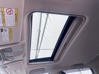 2020 Mitsubishi OUTLANDER PHEV in St-Jérôme, Quebec - 3 - w320h240px