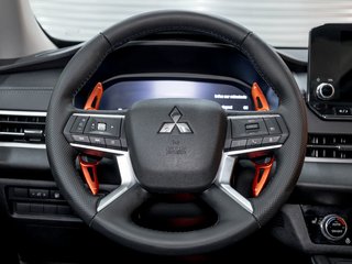 2024 Mitsubishi Outlander Plug-In Hybrid in St-Jérôme, Quebec - 14 - w320h240px