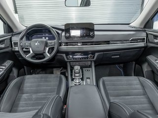Mitsubishi Outlander Plug-In Hybrid  2024 à St-Jérôme, Québec - 12 - w320h240px