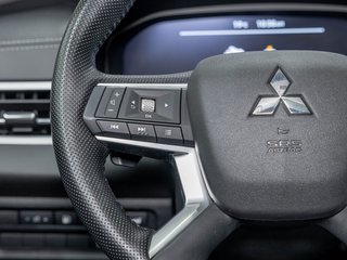 Mitsubishi Outlander Plug-In Hybrid  2024 à St-Jérôme, Québec - 15 - w320h240px