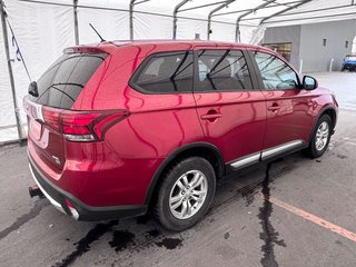 2016 Mitsubishi Outlander in St-Jérôme, Quebec - 8 - w320h240px