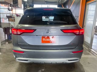 2022 Mitsubishi Outlander in St-Jérôme, Quebec - 6 - w320h240px