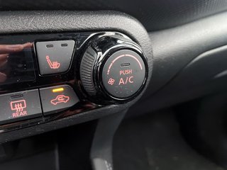 Nissan Kicks  2021 à St-Jérôme, Québec - 14 - w320h240px