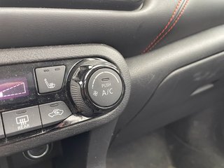 Nissan Kicks  2023 à St-Jérôme, Québec - 12 - w320h240px