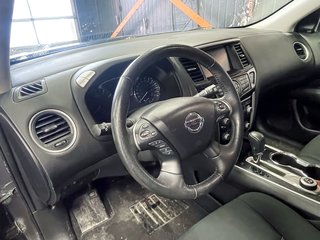 2018 Nissan Pathfinder in St-Jérôme, Quebec - 4 - w320h240px