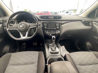 2017 Nissan Qashqai in St-Jérôme, Quebec - 12 - w320h240px