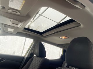 2017 Nissan Qashqai in St-Jérôme, Quebec - 3 - w320h240px