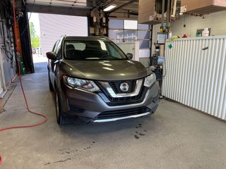 Nissan Rogue  2020 à St-Jérôme, Québec - 9 - w320h240px